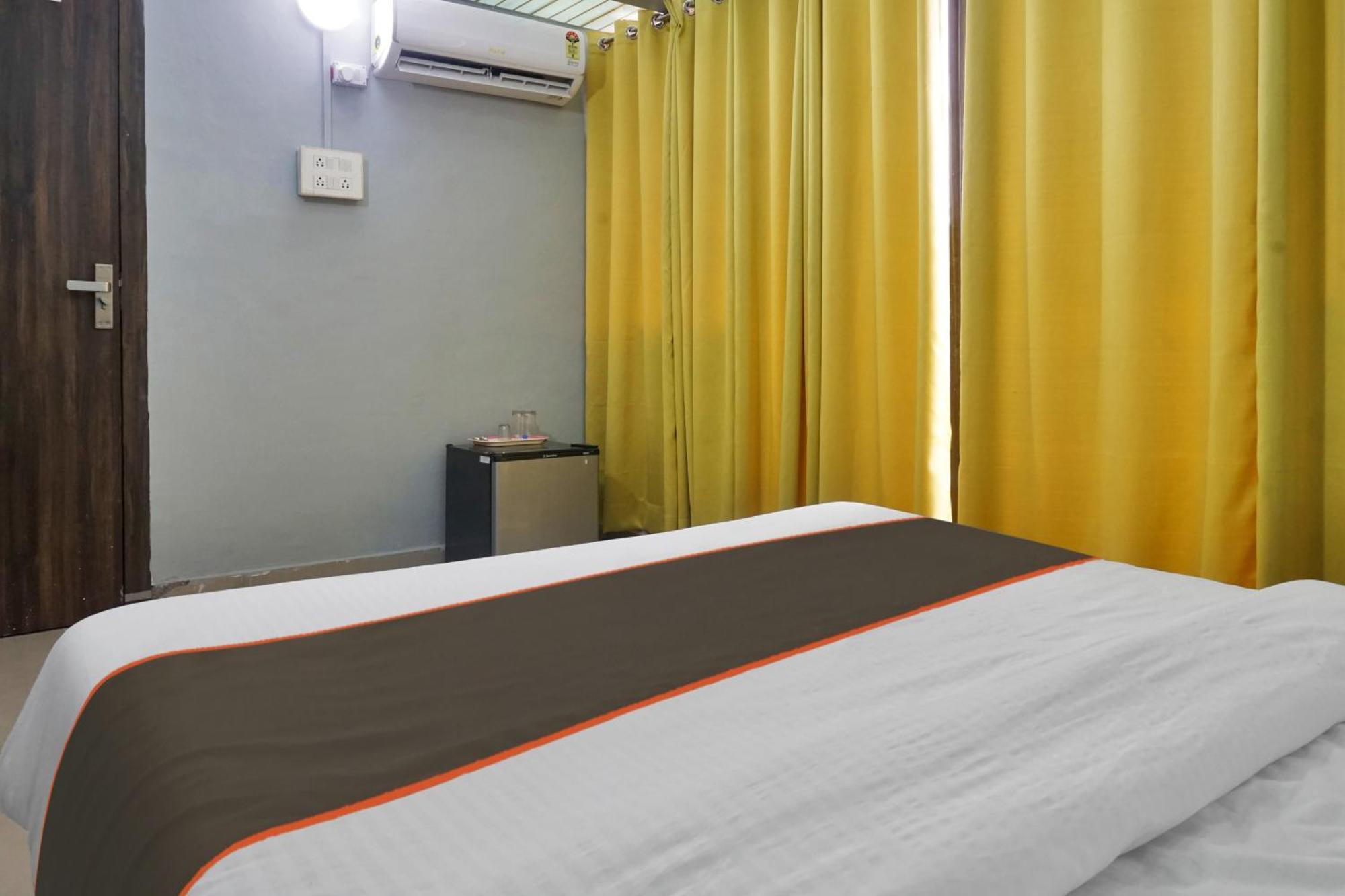 Collection O Baner Executive Stays Pune Exterior foto